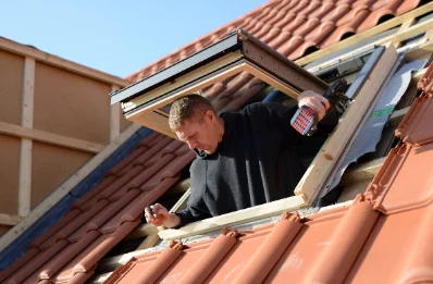Pose de fenêtres de toit Velux à Mortery